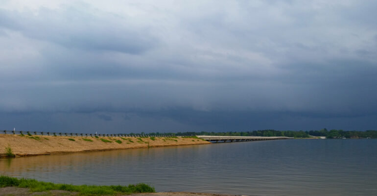 Shelf Cloud in Texas over Lake Bob Sandlin